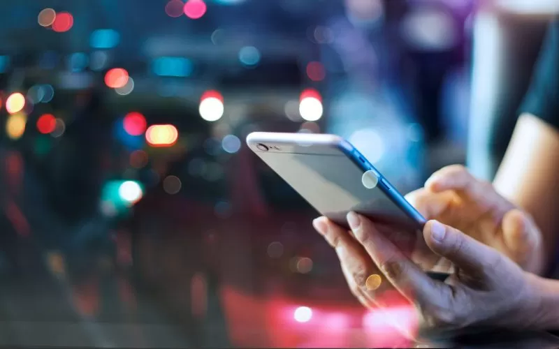 Solving Business Challenges: Uploading Files to a Community from a Mobile Device